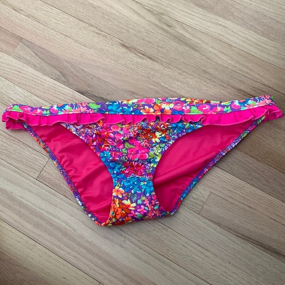 Victoria Secret Hip swim bottoms low rise - Picture 1 of 3